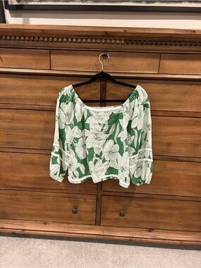 Tahari Green and White Floral linen square neck blouse